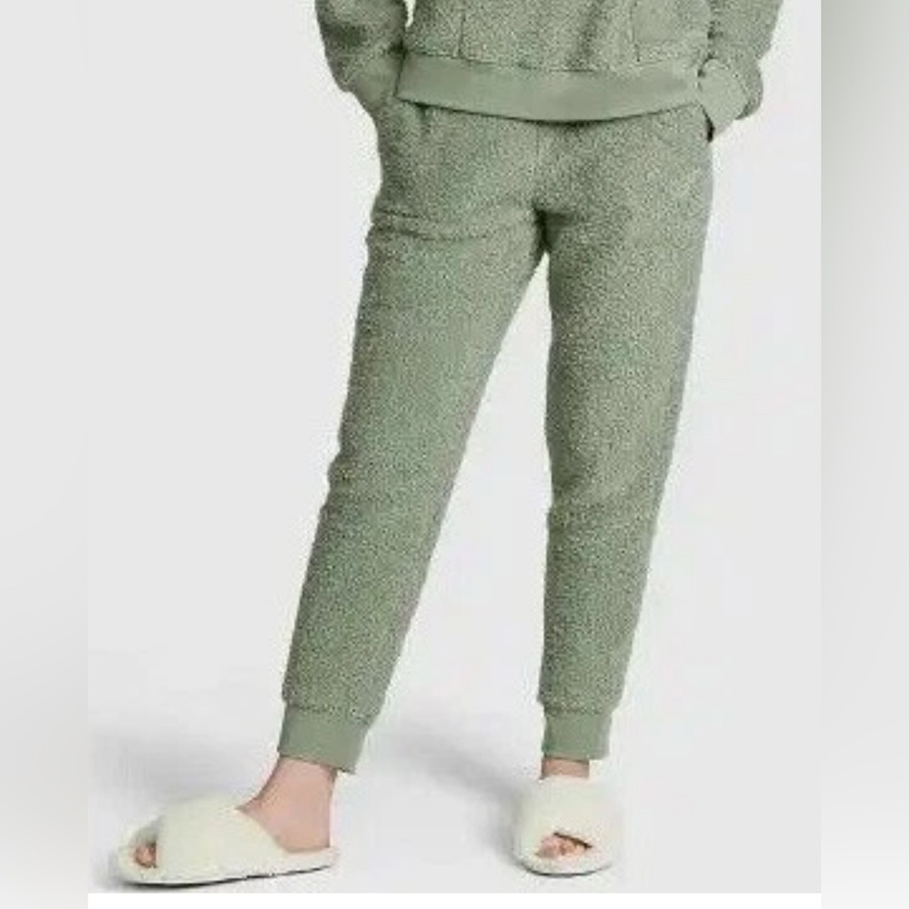 Victoria’s Secret PINK Marshmallow Sleep Jogger Pants – Iceberg Green Medium